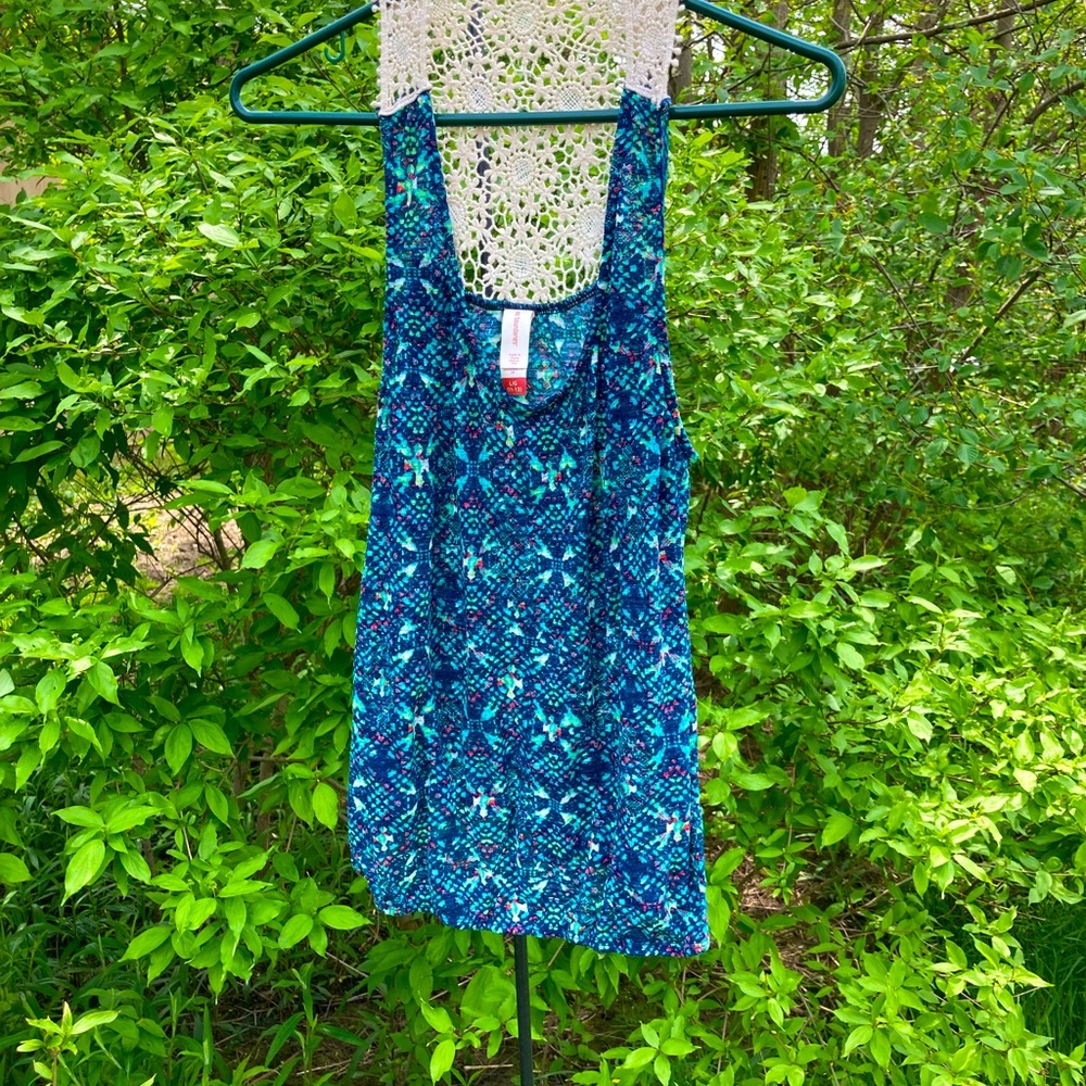 Tank top with lace